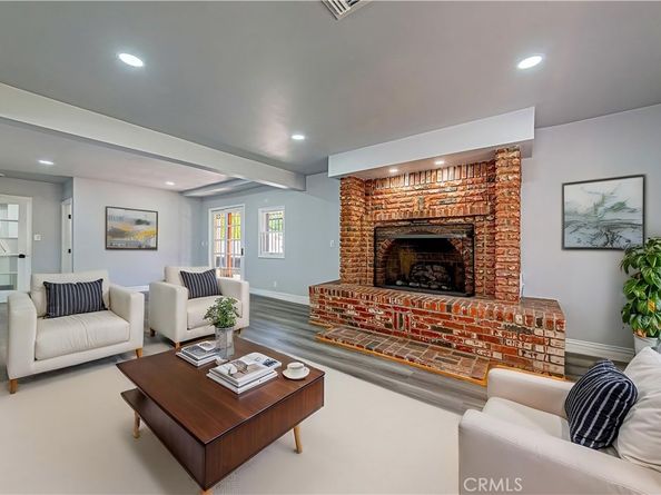 5334 S Victoria Avenue, Los Angeles CA 90043