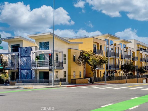 217 S Marengo 304, Pasadena CA 91101