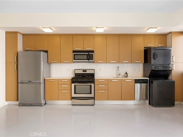 217 S Marengo 304, Pasadena CA 91101