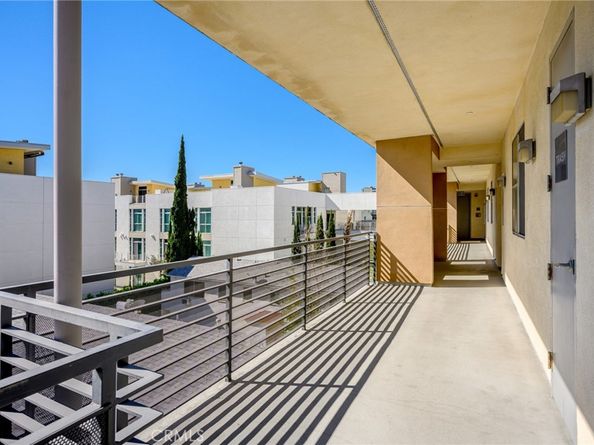 217 S Marengo 304, Pasadena CA 91101