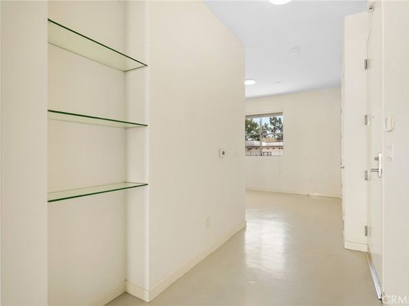 217 S Marengo 304, Pasadena CA 91101