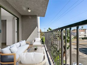 14804 Magnolia 6, Sherman Oaks CA 91403