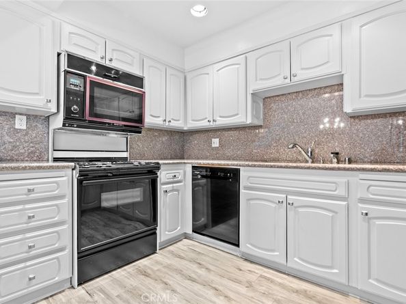 14804 Magnolia 6, Sherman Oaks CA 91403