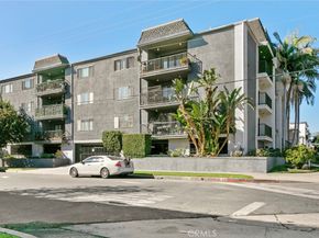 14804 Magnolia 6, Sherman Oaks CA 91403
