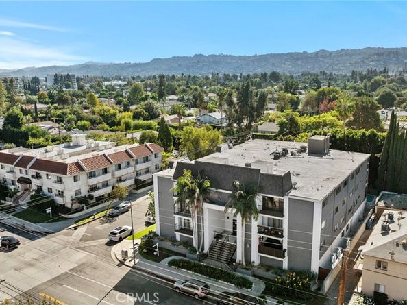 14804 Magnolia 6, Sherman Oaks CA 91403