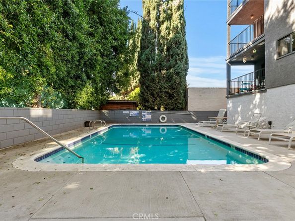 14804 Magnolia 6, Sherman Oaks CA 91403