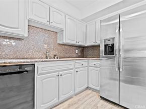 14804 Magnolia 6, Sherman Oaks CA 91403