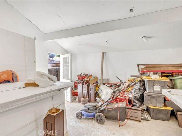 11200 Amestoy, Granada Hills CA 91344