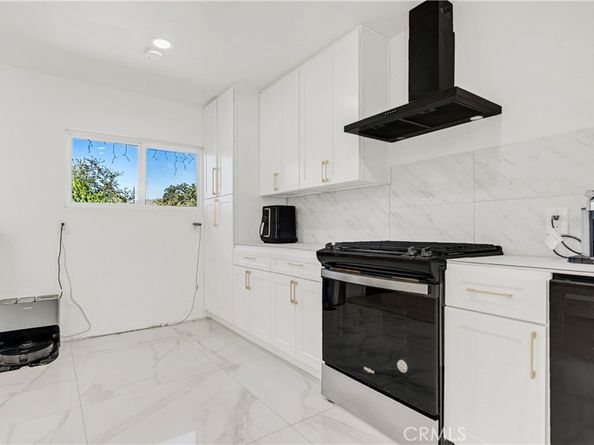 11200 Amestoy, Granada Hills CA 91344