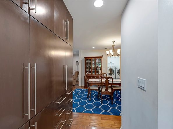 5406 Hazeltine Avenue, Sherman Oaks CA 91401