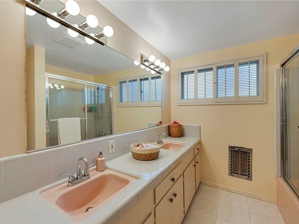 5406 Hazeltine Avenue, Sherman Oaks CA 91401