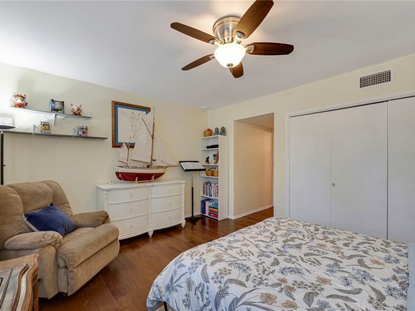 5406 Hazeltine Avenue, Sherman Oaks CA 91401