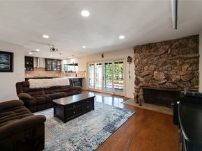 5406 Hazeltine Avenue, Sherman Oaks CA 91401