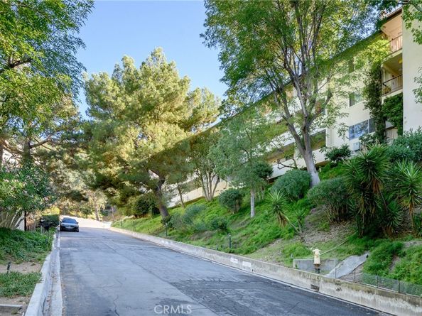 1935 Alpha Road 337, Glendale CA 91208