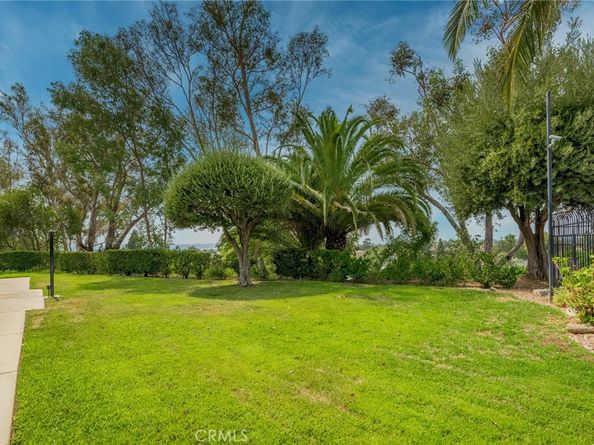 9555 Via Venezia, Burbank CA 91504