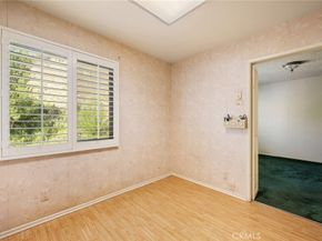 9555 Via Venezia, Burbank CA 91504