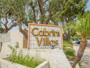 9555 Via Venezia, Burbank CA 91504