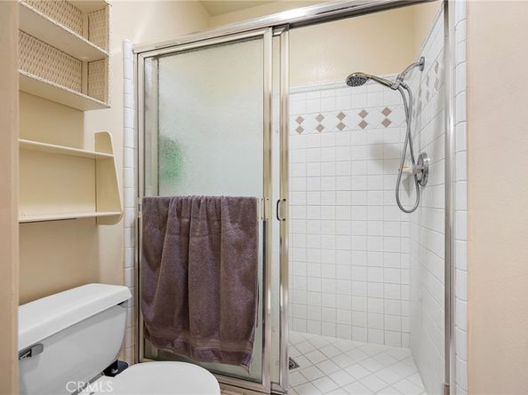 9555 Via Venezia, Burbank CA 91504