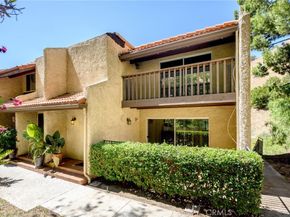 9555 Via Venezia, Burbank CA 91504