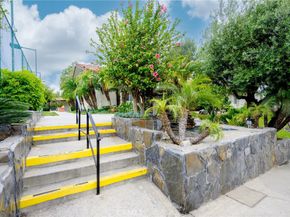 9555 Via Venezia, Burbank CA 91504