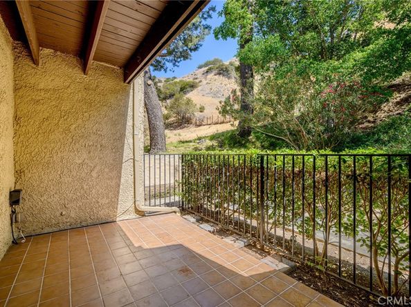 9555 Via Venezia, Burbank CA 91504