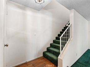 9555 Via Venezia, Burbank CA 91504