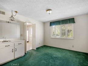 9555 Via Venezia, Burbank CA 91504