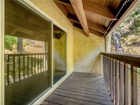 9555 Via Venezia, Burbank CA 91504