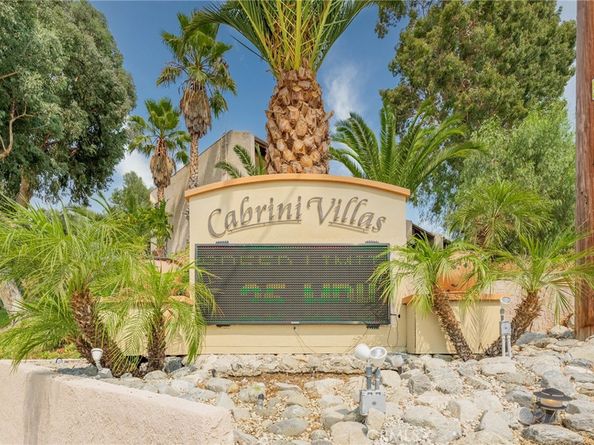 9555 Via Venezia, Burbank CA 91504