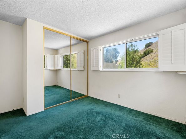 9555 Via Venezia, Burbank CA 91504