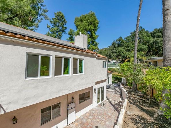 2644 E Chevy Chase Drive, Glendale CA 91206