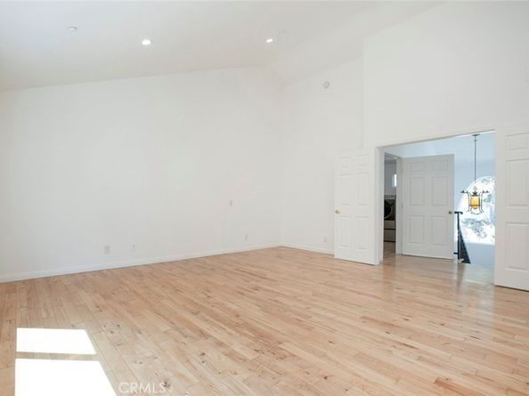 2644 E Chevy Chase Drive, Glendale CA 91206