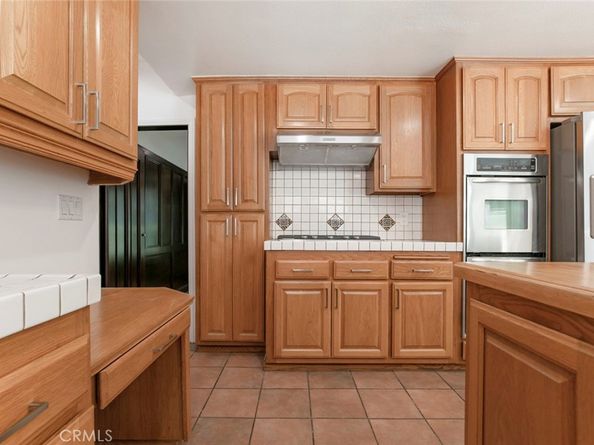 2644 E Chevy Chase Drive, Glendale CA 91206