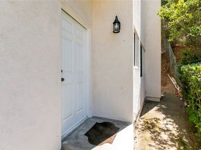 2644 E Chevy Chase Drive, Glendale CA 91206