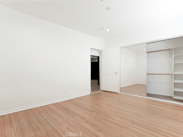 2644 E Chevy Chase Drive, Glendale CA 91206