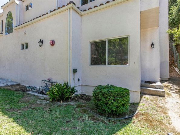 2644 E Chevy Chase Drive, Glendale CA 91206