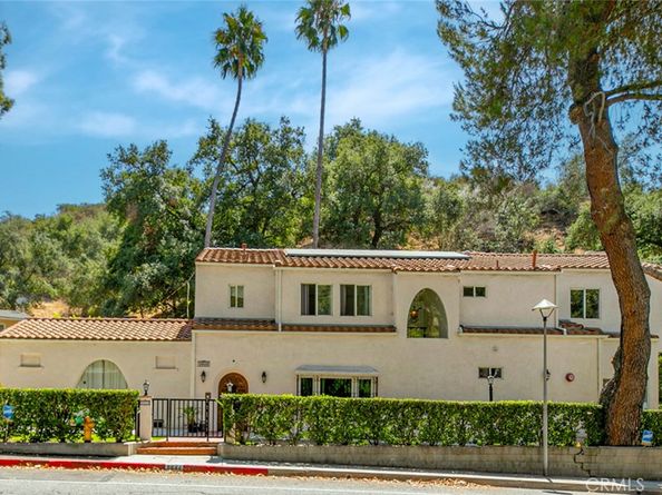 2644 E Chevy Chase Drive, Glendale CA 91206