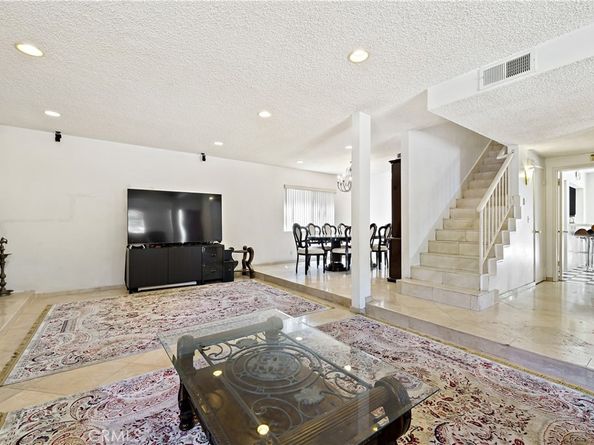 1438 Hillside Drive, Glendale CA 91208