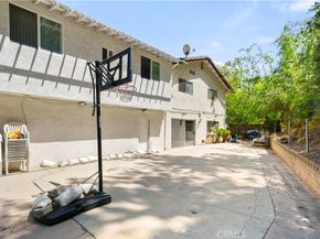1438 Hillside Drive, Glendale CA 91208