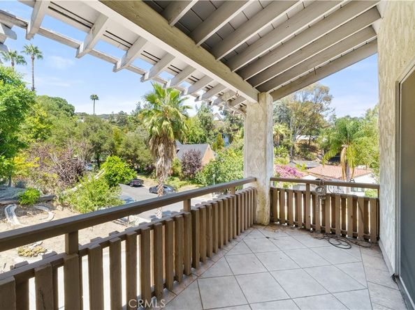 1438 Hillside Drive, Glendale CA 91208