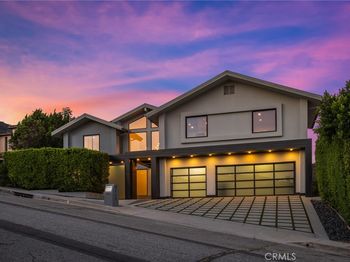 2111 Rimcrest Drive