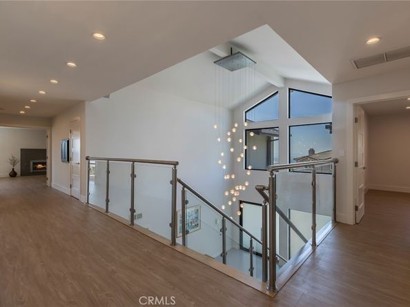 2111 Rimcrest Drive, Glendale CA 91207