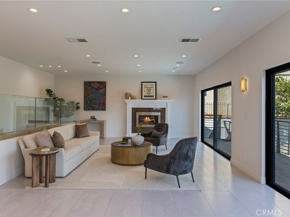 2111 Rimcrest Drive, Glendale CA 91207