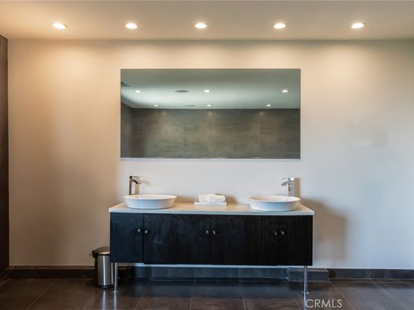 2111 Rimcrest Drive, Glendale CA 91207
