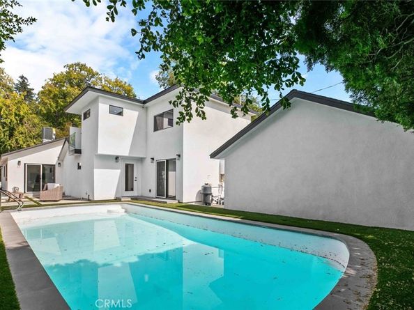 5503 Ventura Canyon Avenue, Sherman Oaks CA 91401