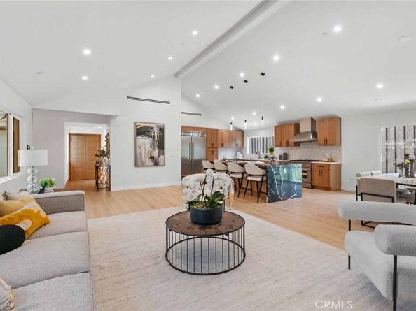 5503 Ventura Canyon Avenue, Sherman Oaks CA 91401