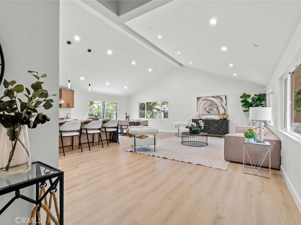5503 Ventura Canyon Avenue, Sherman Oaks CA 91401