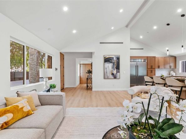 5503 Ventura Canyon Avenue, Sherman Oaks CA 91401