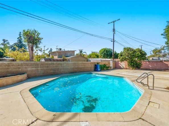 15814 Septo Street, North Hills (los Angeles) CA 91343