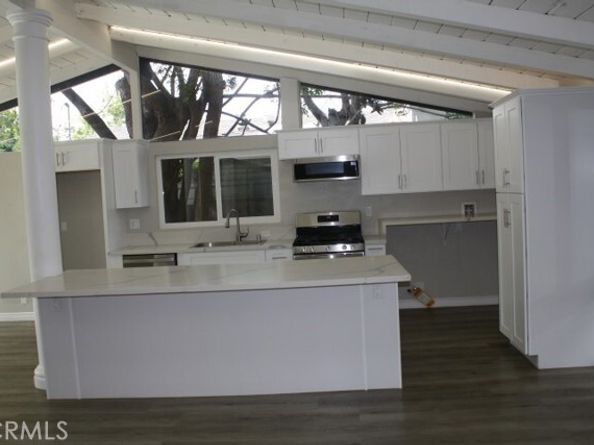 15814 Septo Street, North Hills (los Angeles) CA 91343